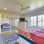 North Hills 2Br Home And Outdoor Pool