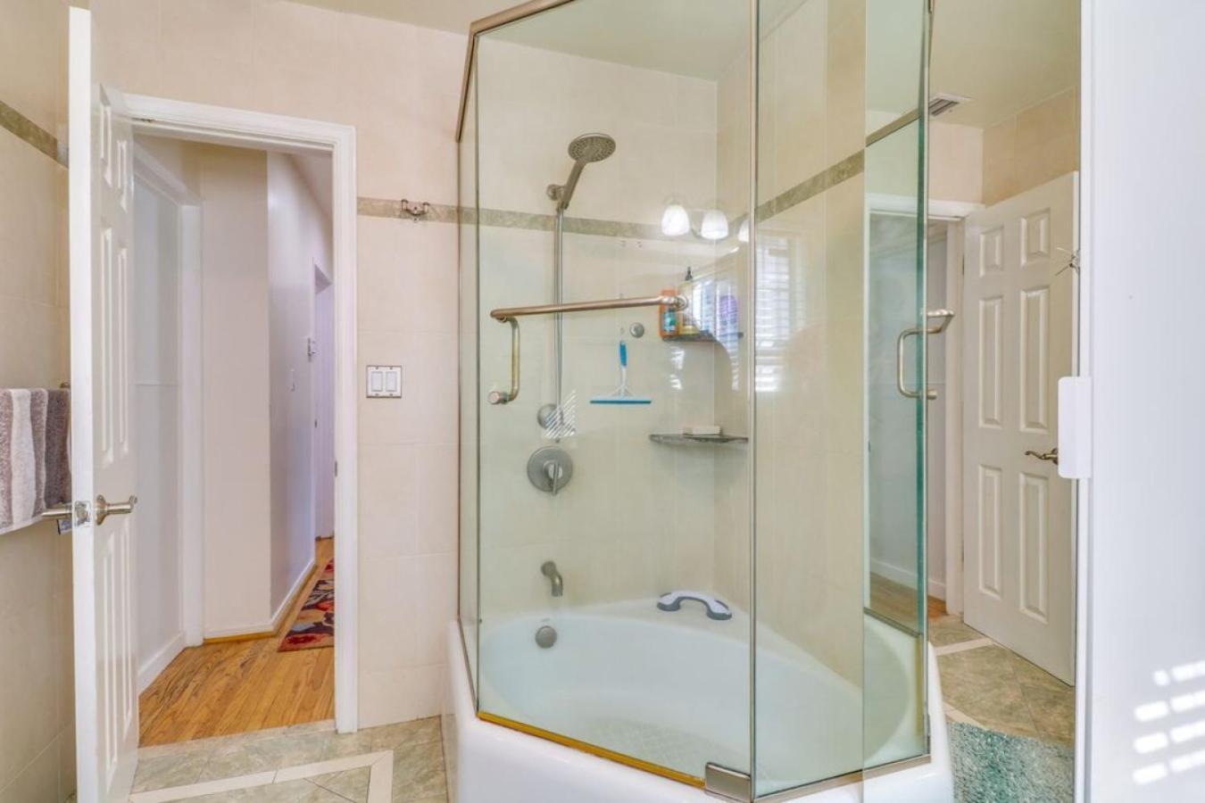 Holiday home North Hills 2br And Outdoor Pool